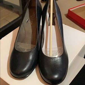 Aerosoles Major Role Heel rest Pump